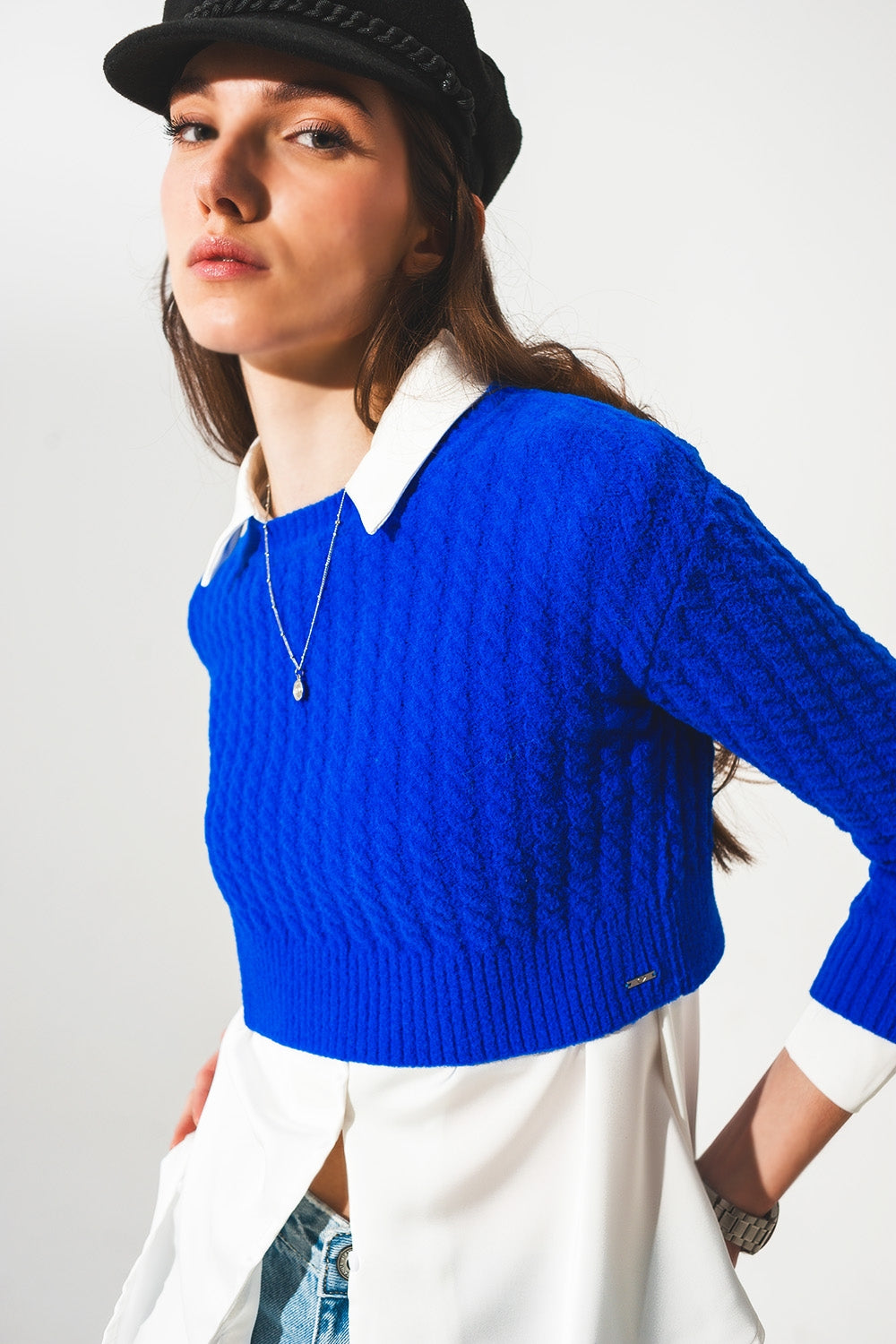 Q2 Round neck cable knit crop jumper in blue
