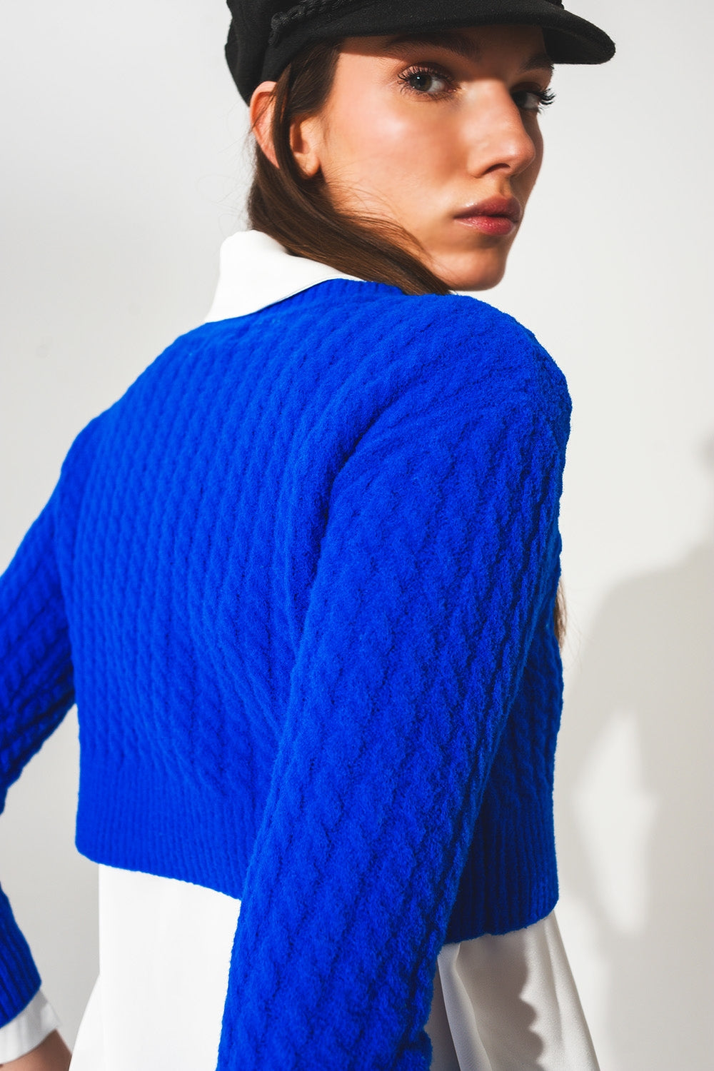 Round neck cable knit crop jumper in blue - Szua Store