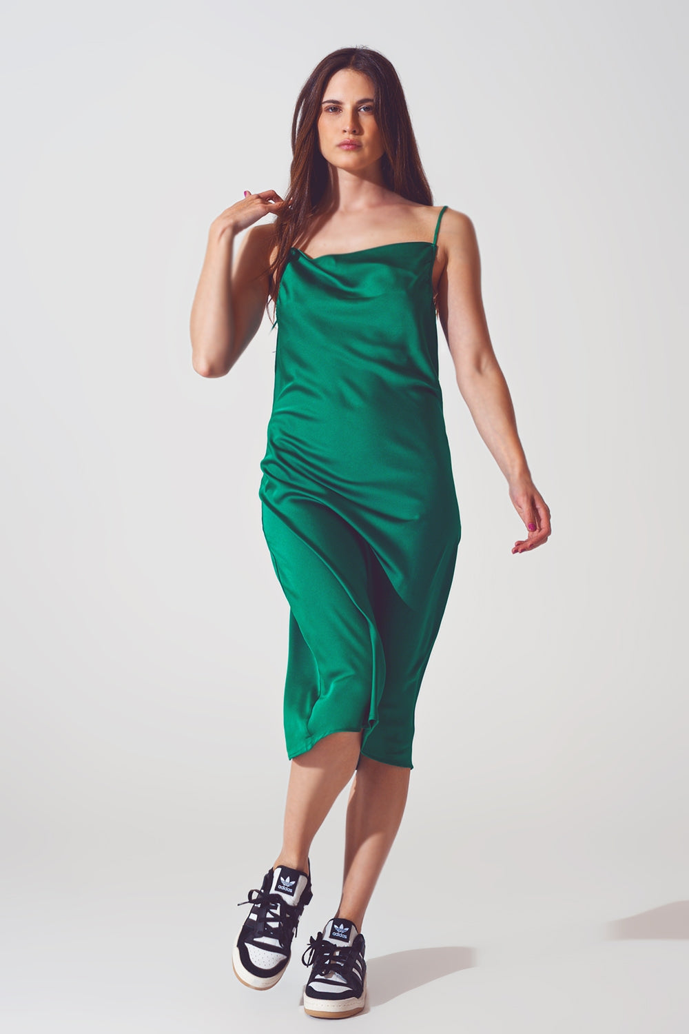 Q2 Satin Sleeveless Midi Dress in Bottle Green