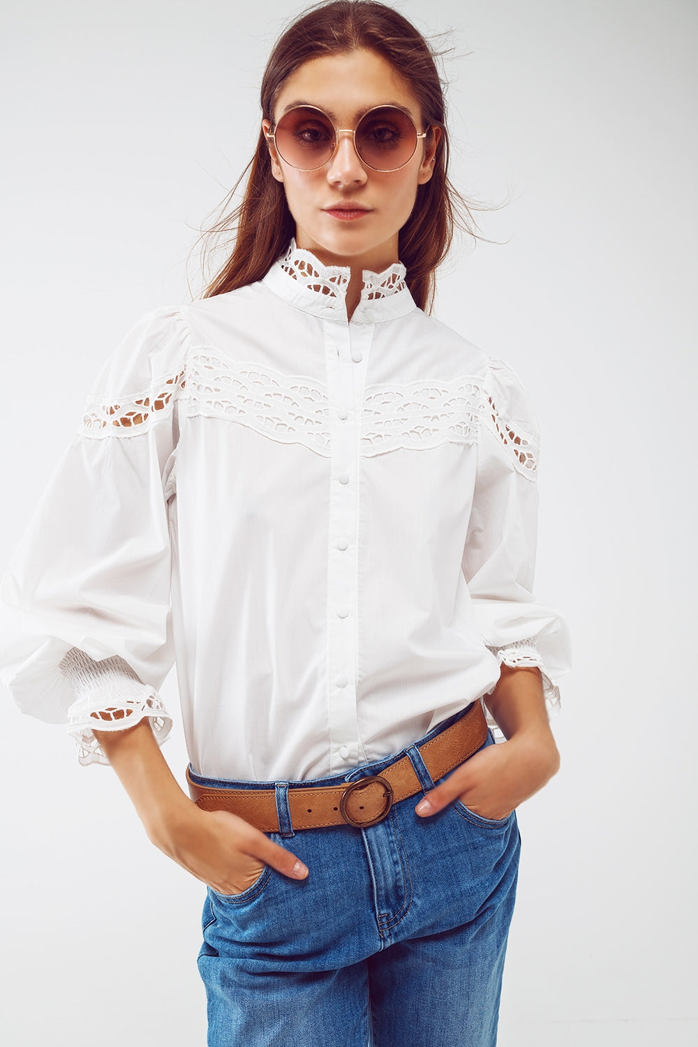 Q2 Shirt With Lace Details And Balloon Sleeves in White