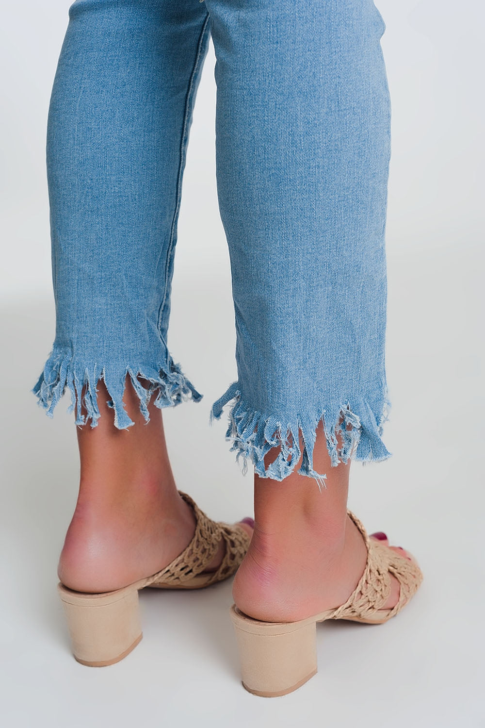 Skinny jeans in light denim With Frayed Hem Szua Store