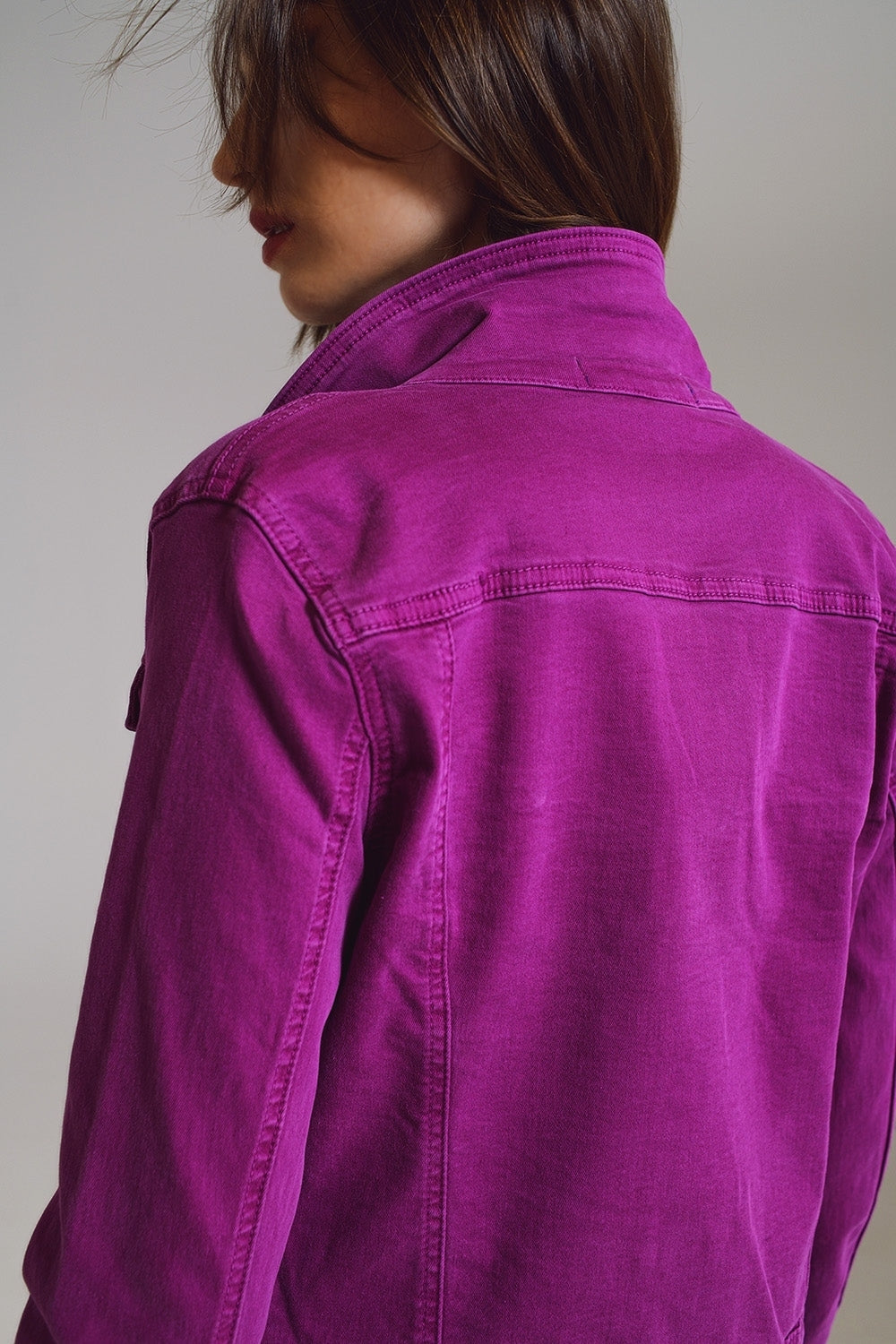 Chaqueta estilo camionero de denim slim en magenta