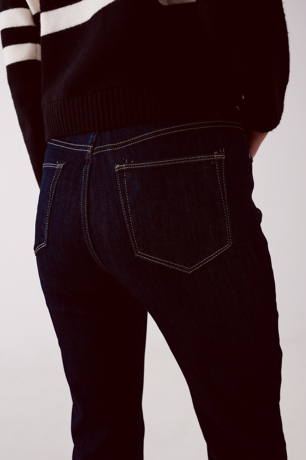 straight fit jeans in dark wash blue Szua Store