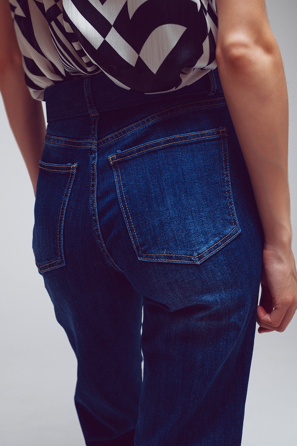 Straight Jeans with Folded Hem in Mid Blue Wash - Szua Store