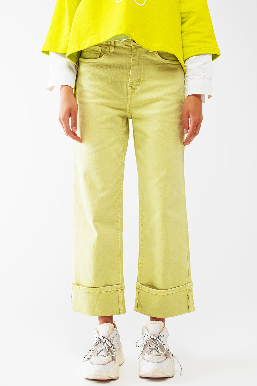 Q2 Straight Leg Jeans with Cropped Hem in Lime Green