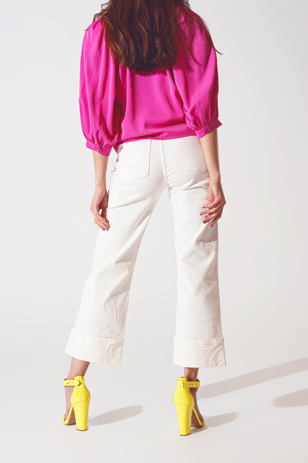 Straight Leg Jeans with Cropped Hem in White - Szua Store