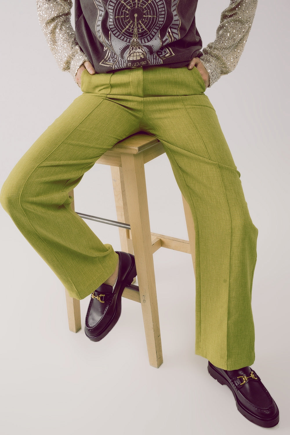 Pantalones de vestir rectos en verde de