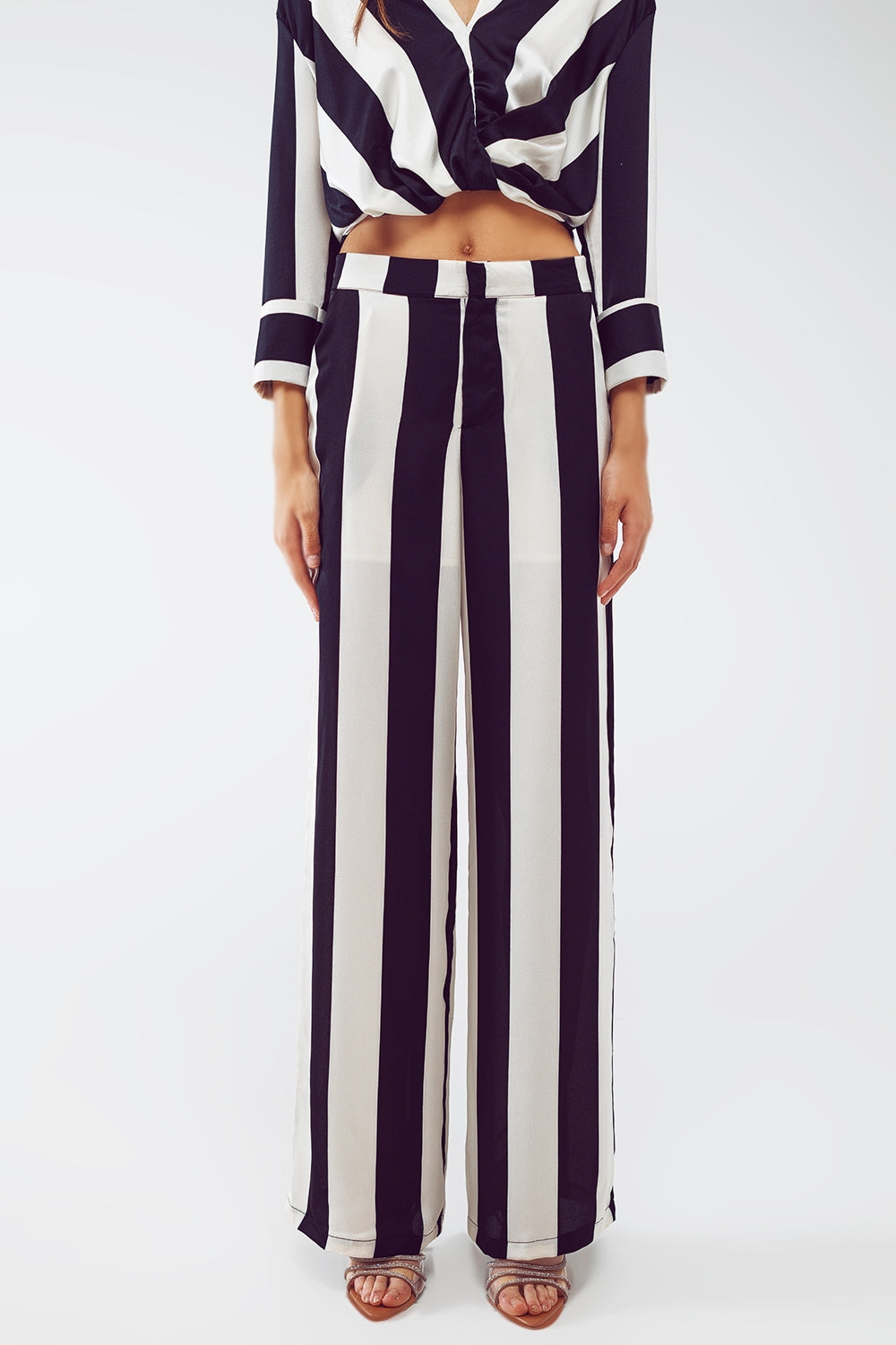 Straight Pants Stripe design and Relaxed fit in Black and White - Szua Store