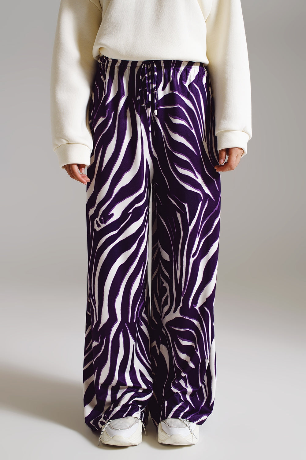 Q2 Straight Pants with zebra print in Purple and White
