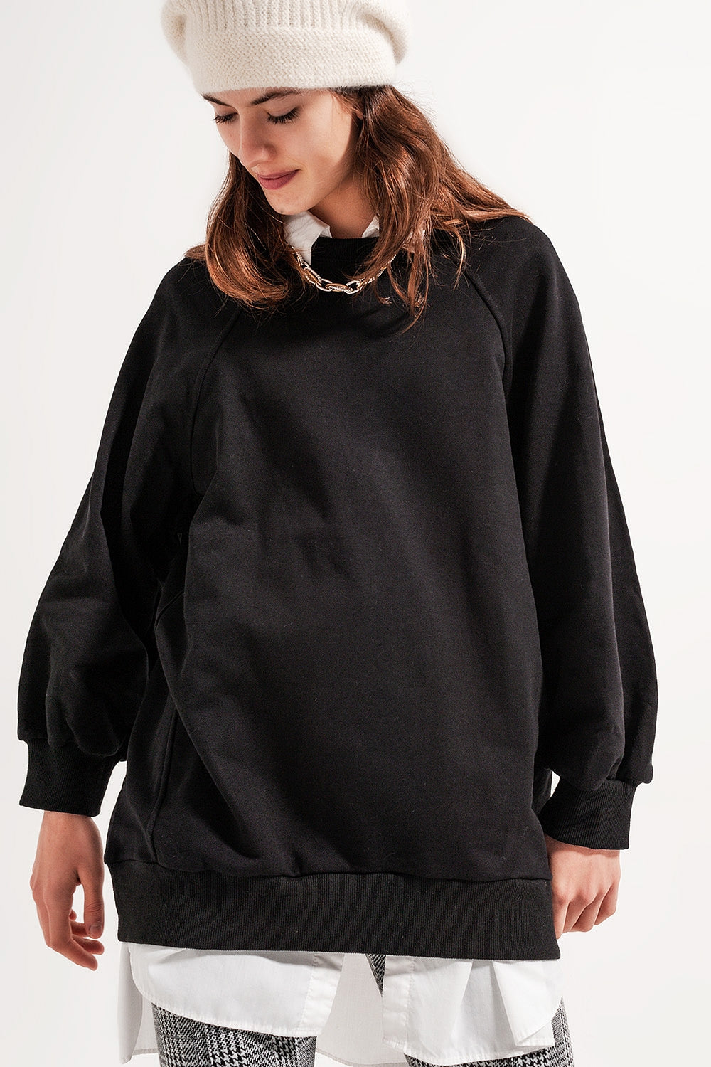 Super oversized sweatshirt with seam detail in black