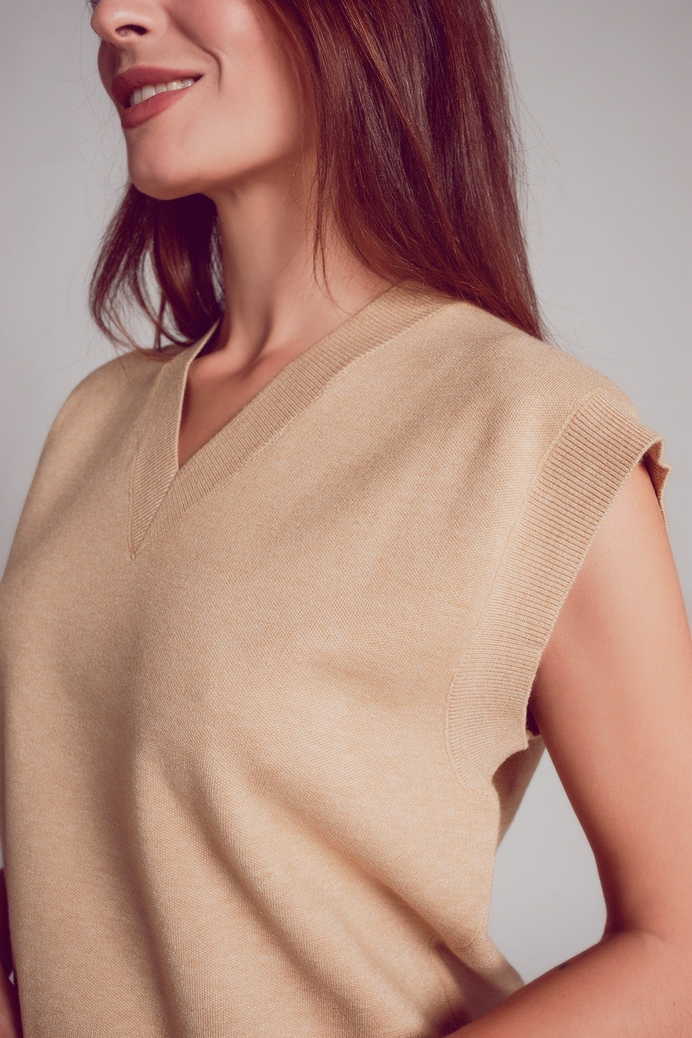 Super soft v neck vest in beige Szua Store