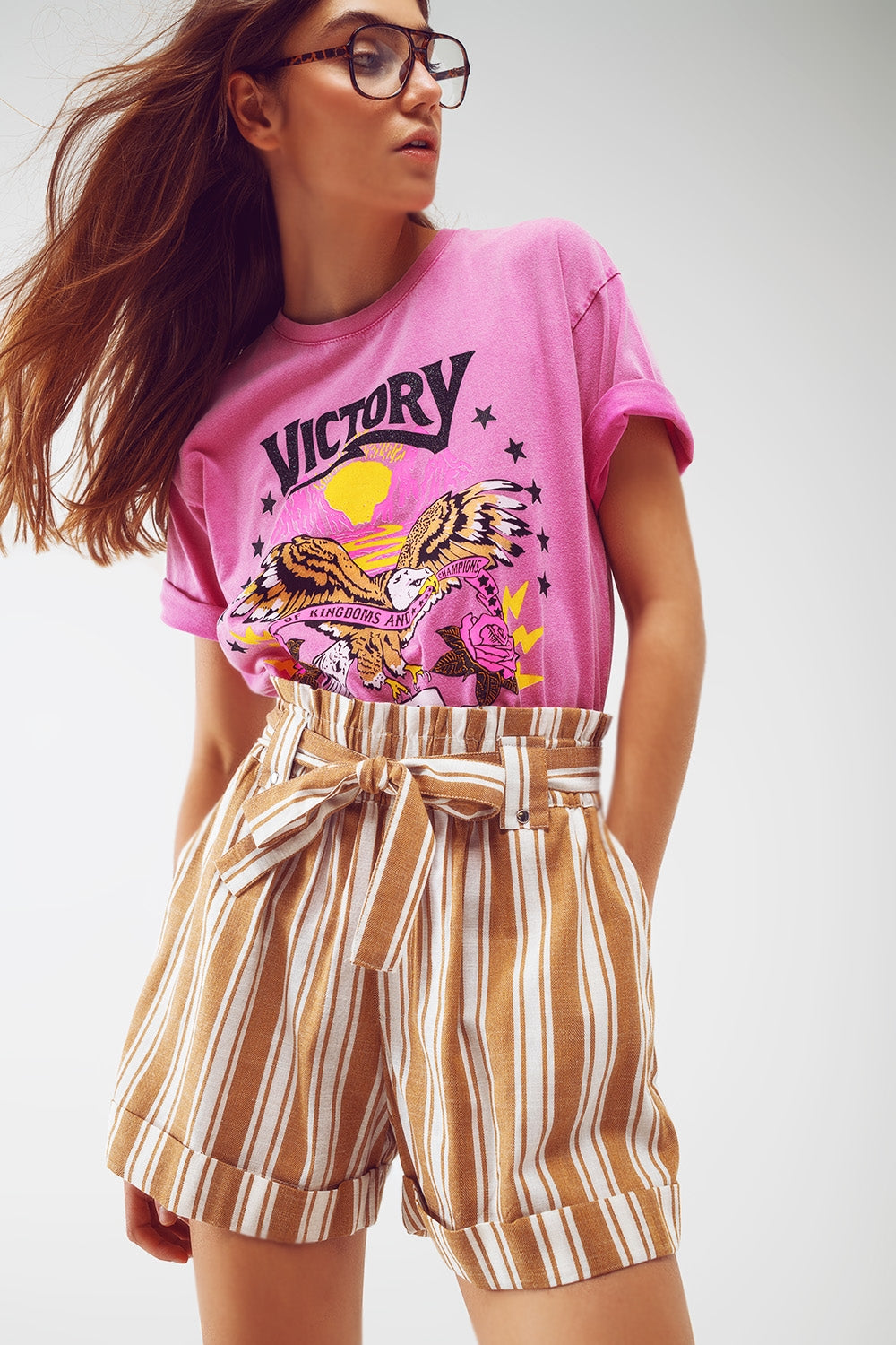 T-Shirt with Victory text in Pink - Szua Store