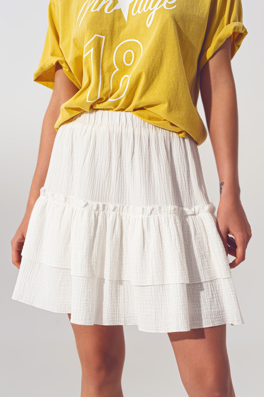 Textured Ruffle Mini Skirt in White - Szua Store