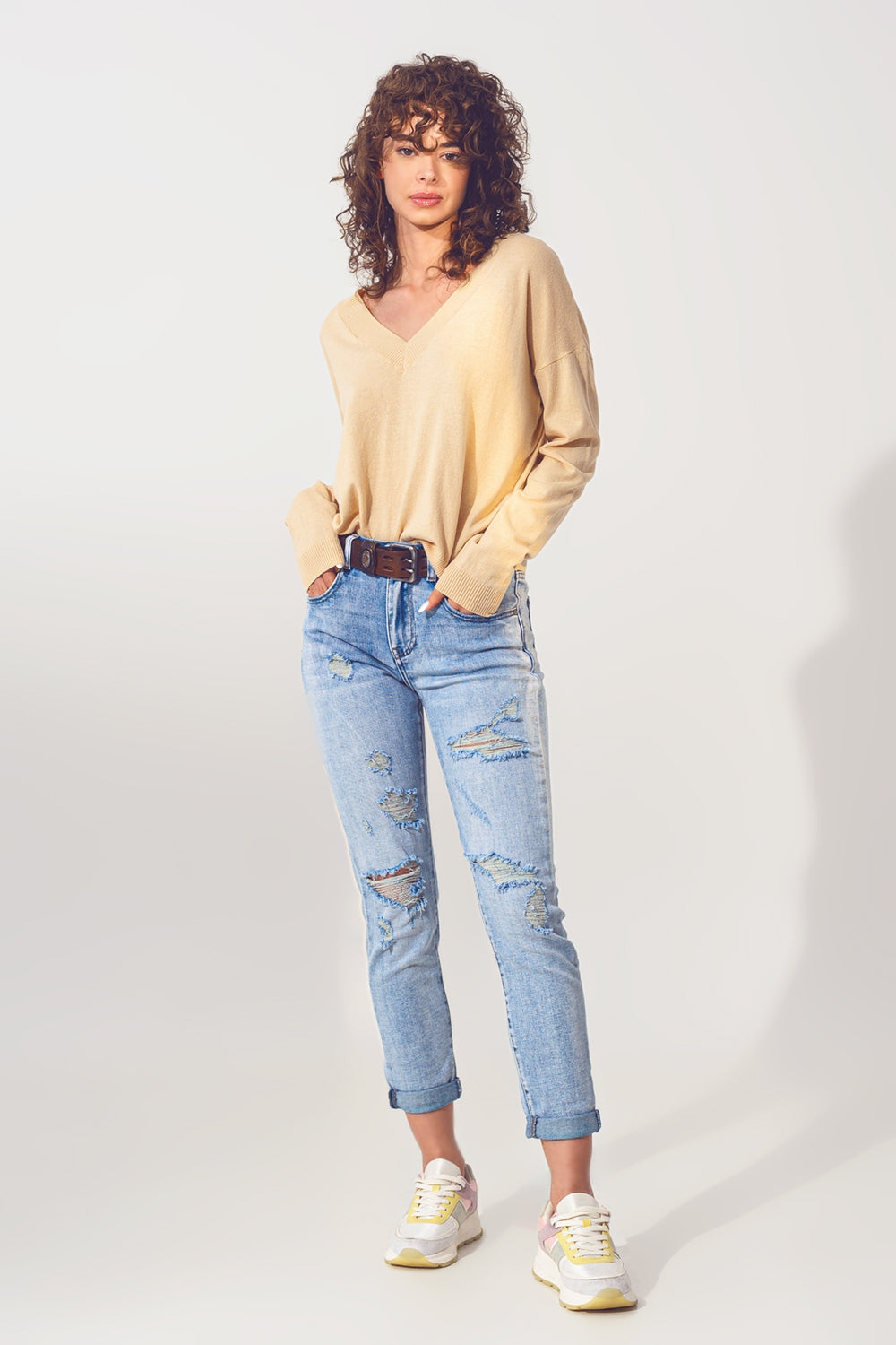 V neck fine knit sweater in beige - Szua Store