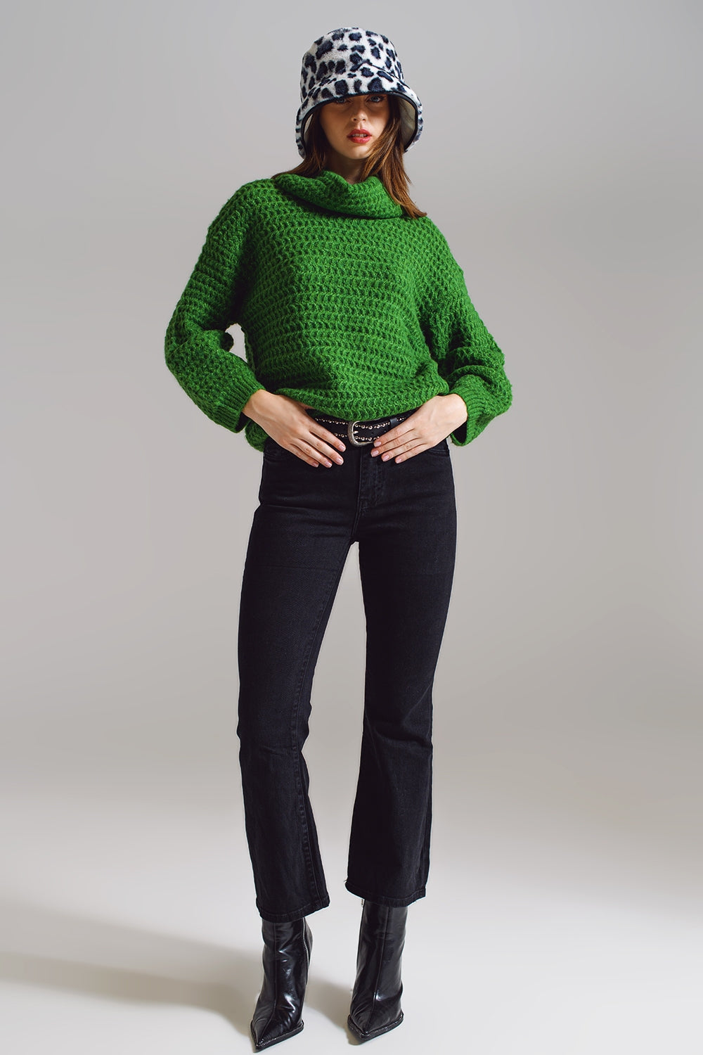 Waffle Knit Sweater With Turtle Neck in Green - Szua Store
