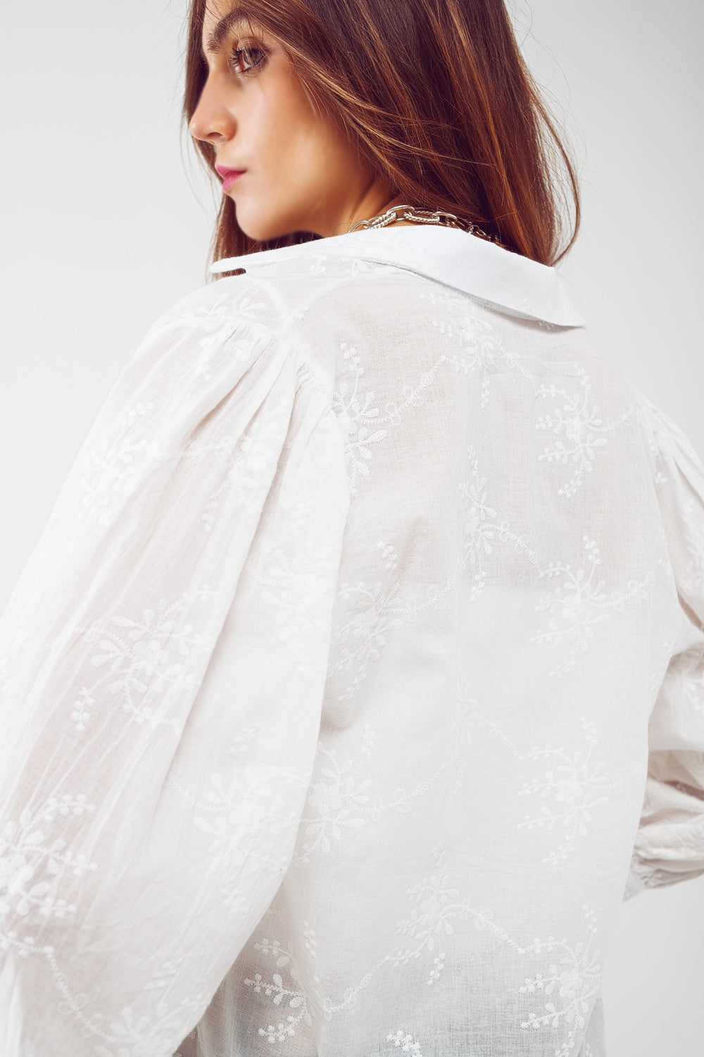 White flower embroidered shirt - Szua Store