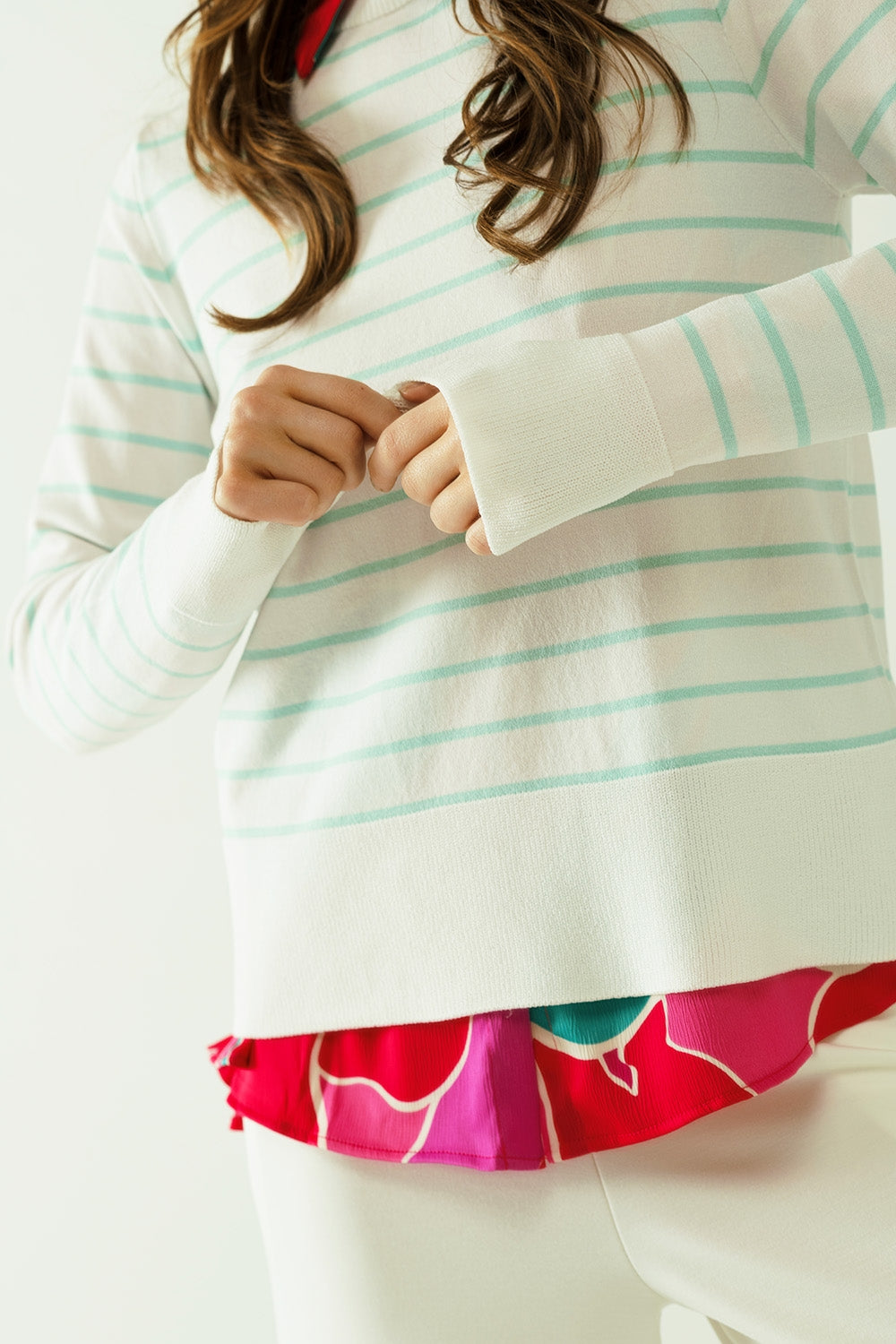 White long sleeves sweater with light green stripes