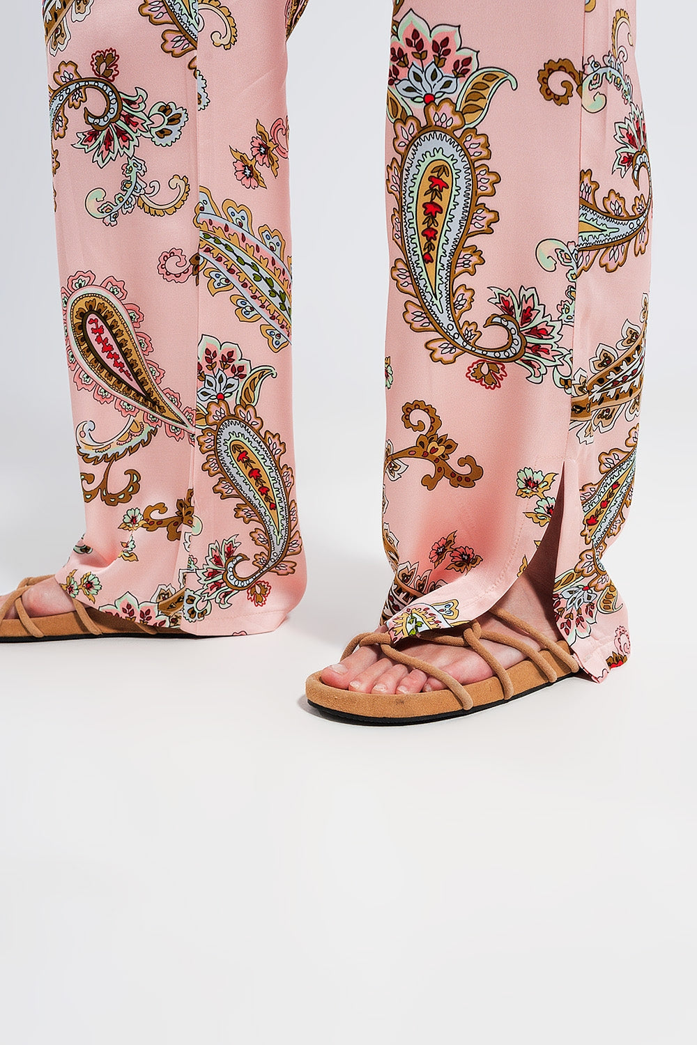 Wide leg pants in pink paisley floral Szua Store